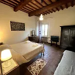 In Castle 27 Leonardo Da Vinci Street Apartmán