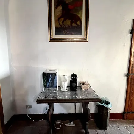 In Castle 27 Leonardo Da Vinci Street Apartmán